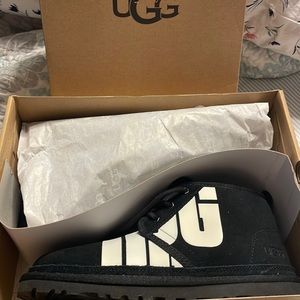 Ugg Neumel Chopd Black suede chukka boots